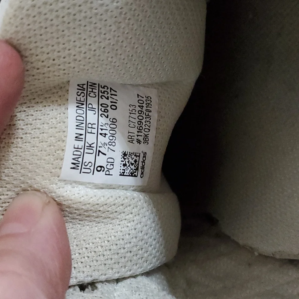 adidas Shoes - Picture 7 of 7